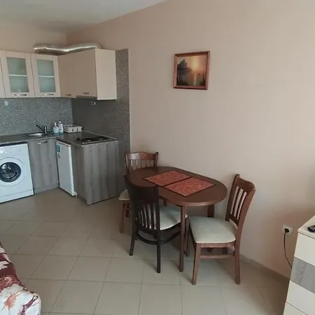 Sunny Sands Apartamento *