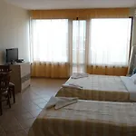 Апартаменты Sunny Sands