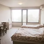 Sunny Sands Апартаменты *