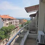 Апартаменты Sunny Sands