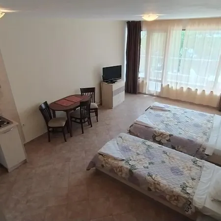 Sunny Sands Apartament *