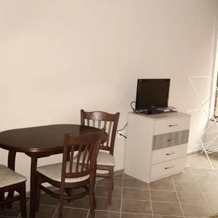 Sunny Sands Apartament *